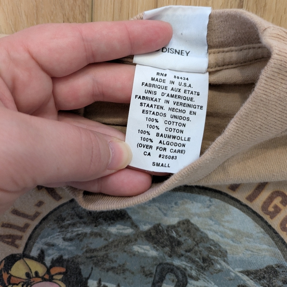 Vintage Disney Tigger T-shirt - Picture 4 of 5